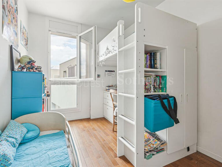 Appartement Issy-les-Moulineaux - 4 chambres - 99m²