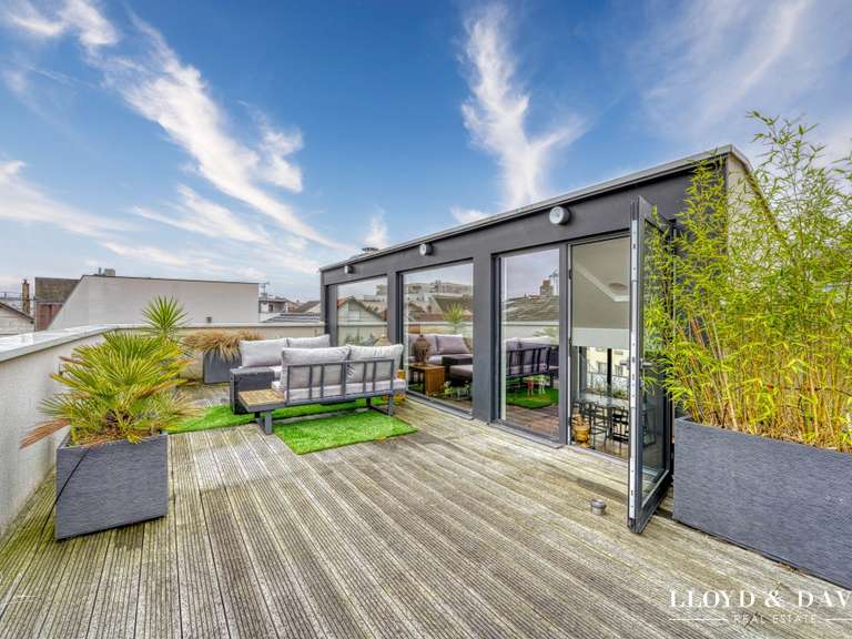 Appartement Issy-les-Moulineaux - 4 chambres - 199m²