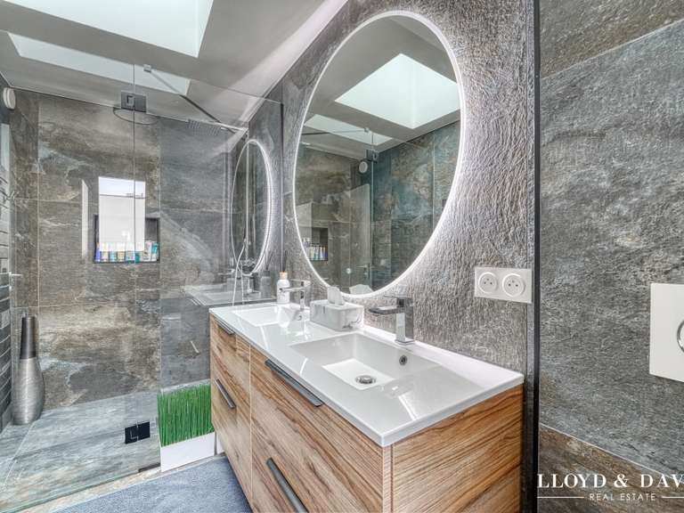 Appartement Issy-les-Moulineaux - 4 chambres - 199m²