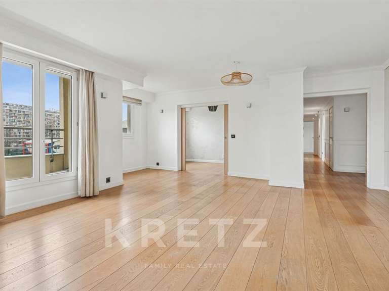 Appartement Issy-les-Moulineaux - 4 chambres - 147m²
