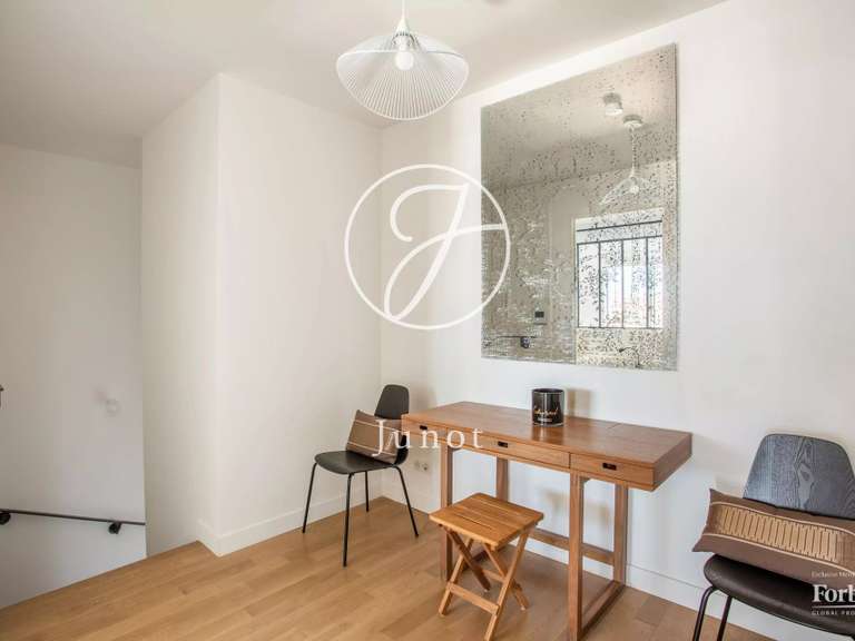 Appartement Issy-les-Moulineaux - 2 chambres - 84m²