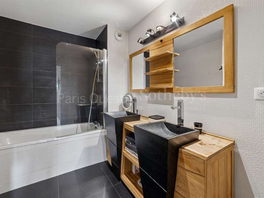 Apartment Issy-les-Moulineaux