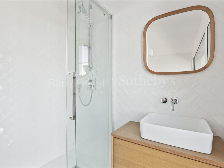House Issy-les-Moulineaux
