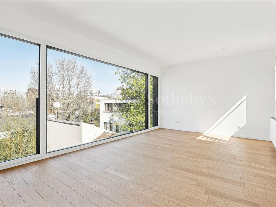 House Issy-les-Moulineaux