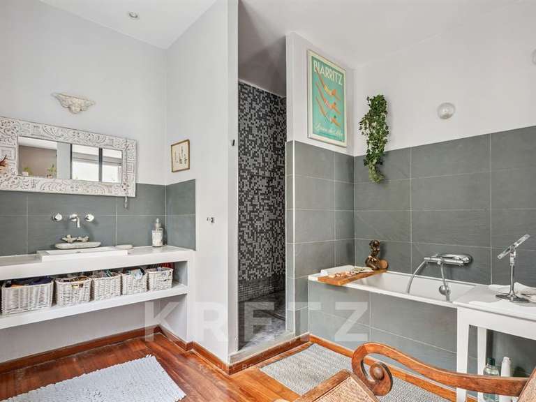 Maison Issy-les-Moulineaux - 4 chambres - 200m²