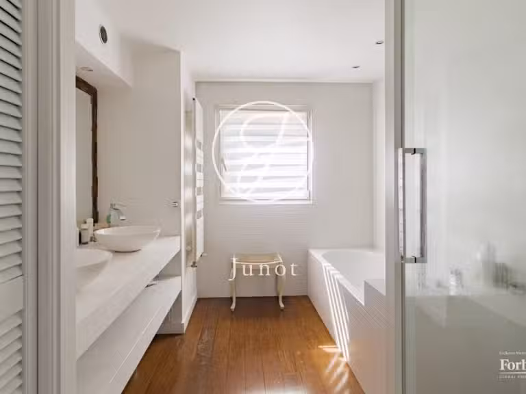 Maison Issy-les-Moulineaux - 5 chambres - 287m²
