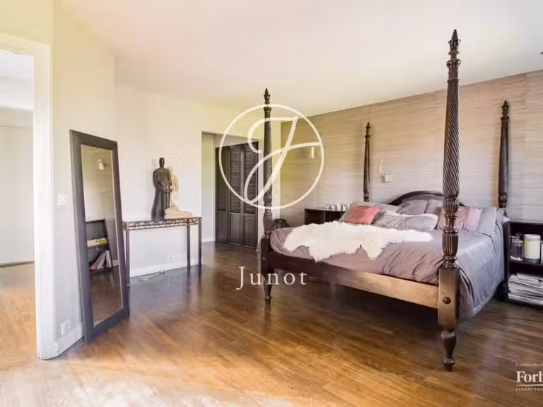 Maison Issy-les-Moulineaux - 5 chambres - 287m²
