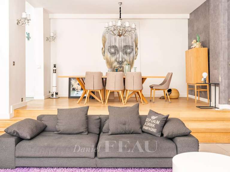 Maison Issy-les-Moulineaux - 6 chambres - 700m²