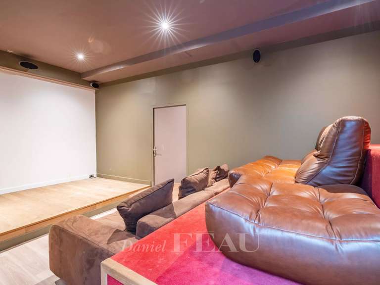 Maison Issy-les-Moulineaux - 6 chambres - 700m²