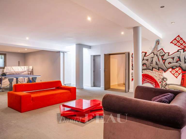 Maison Issy-les-Moulineaux - 6 chambres - 700m²