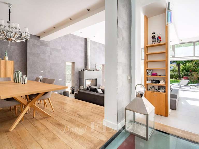 Maison Issy-les-Moulineaux - 6 chambres - 700m²