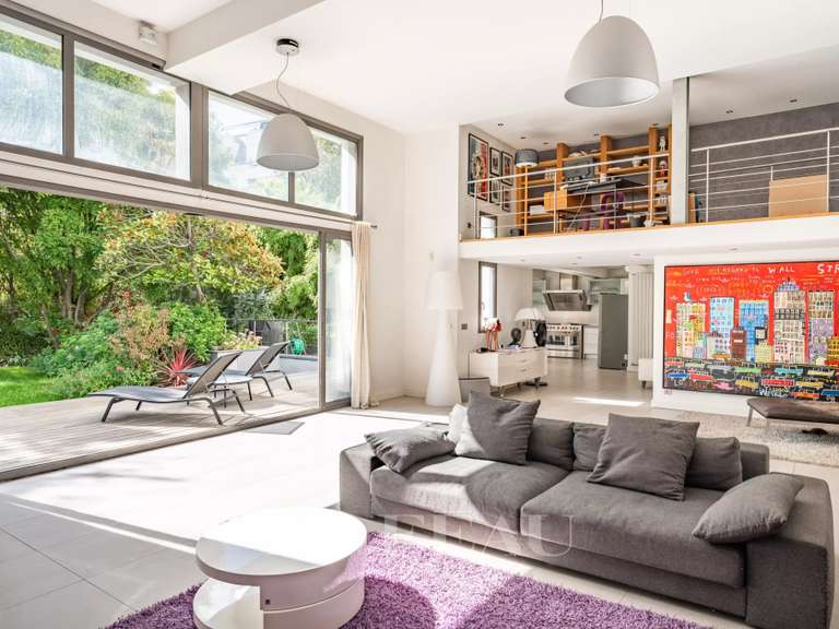 Maison Issy-les-Moulineaux - 6 chambres - 700m²