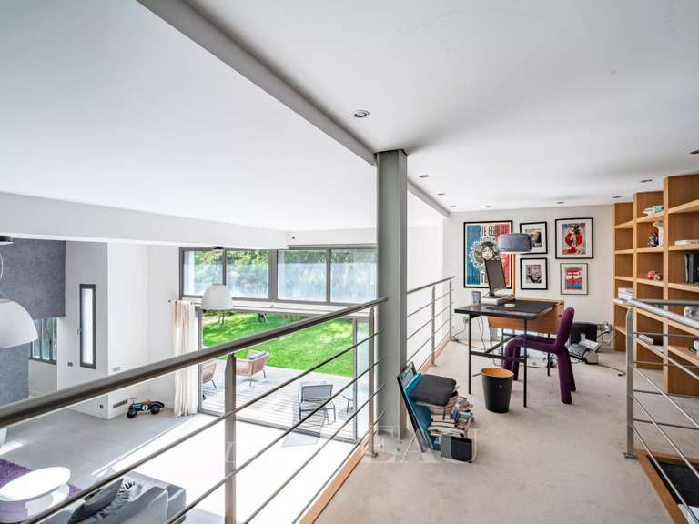 Maison Issy-les-Moulineaux - 6 chambres - 700m²