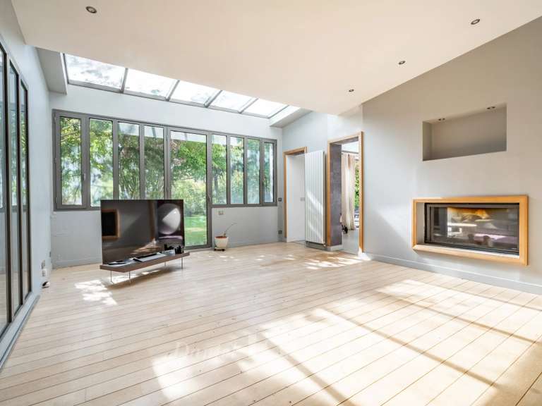 Maison Issy-les-Moulineaux - 6 chambres - 700m²