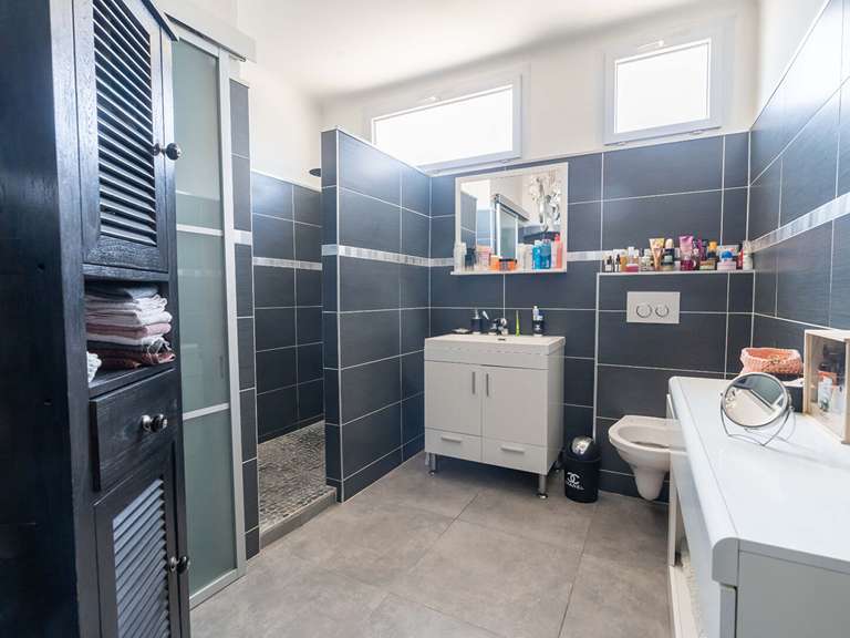 Maison Istres - 5 chambres - 154m²