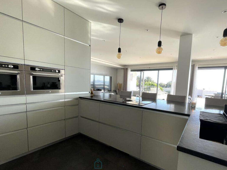 House Istres - 6 bedrooms