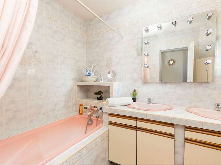 Maison Istres - 4 chambres - 161m²