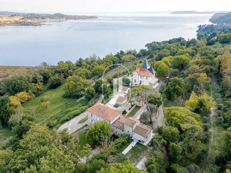 Property Istres - 13 bedrooms - 582m²