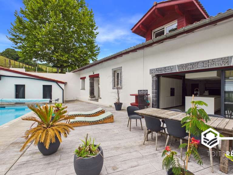 Maison Isturits - 9 chambres - 350m²
