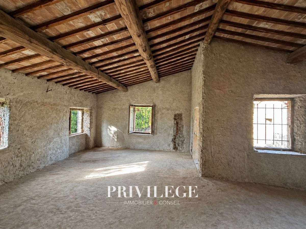 Maison Arezzo