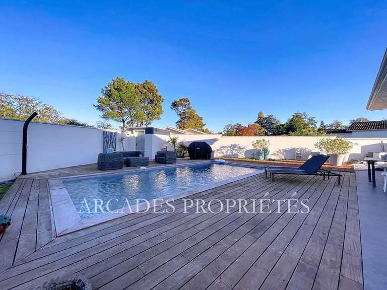 Maison Izon - 4 chambres - 228m²