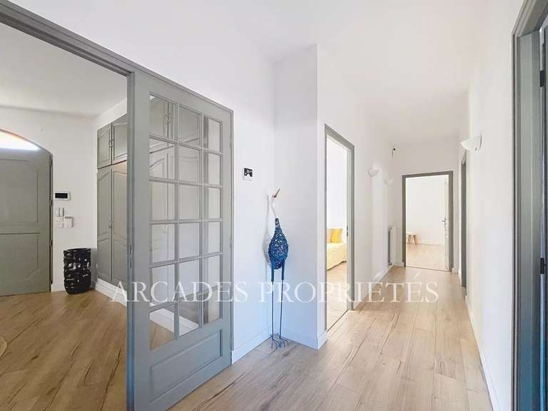 Maison Izon - 4 chambres - 228m²