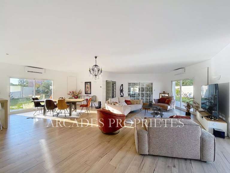 Maison Izon - 4 chambres - 228m²