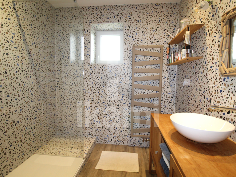 Maison Jaillans - 6 chambres - 279m²