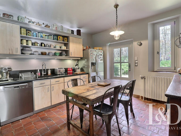 House Janville-sur-Juine - 5 bedrooms - 303m²