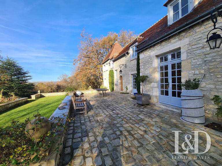 House Janville-sur-Juine - 5 bedrooms - 303m²