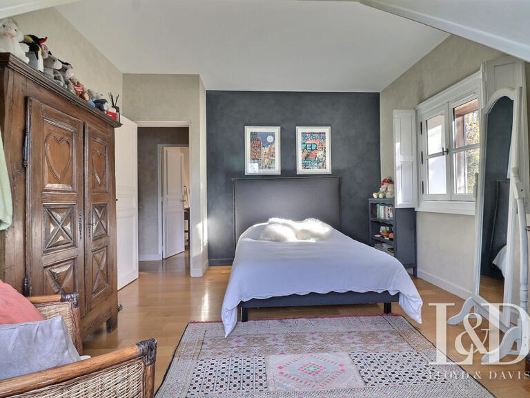House Janville-sur-Juine - 5 bedrooms - 303m²