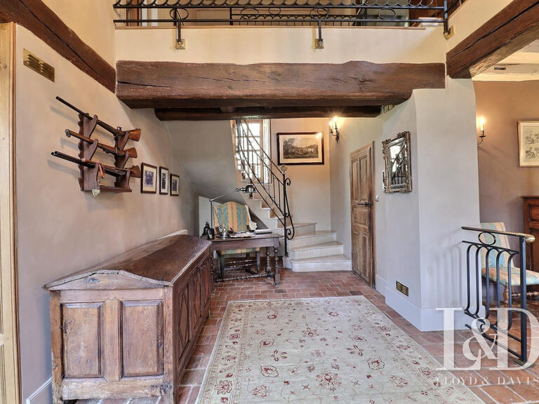 House Janville-sur-Juine - 5 bedrooms - 303m²
