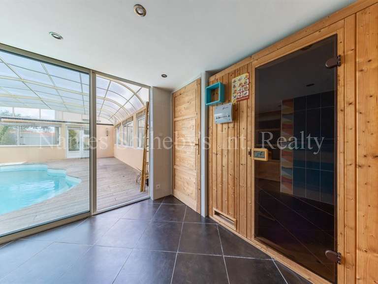 Maison Jard-sur-Mer - 8 chambres - 330m²