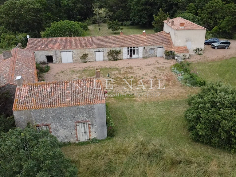 Propriété Jard-sur-Mer - 5 chambres - 282m²