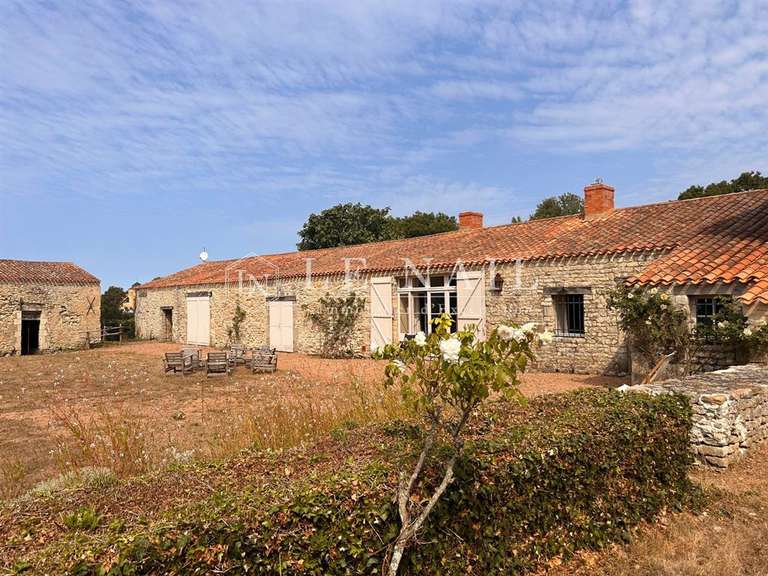 Propriété Jard-sur-Mer - 5 chambres - 282m²