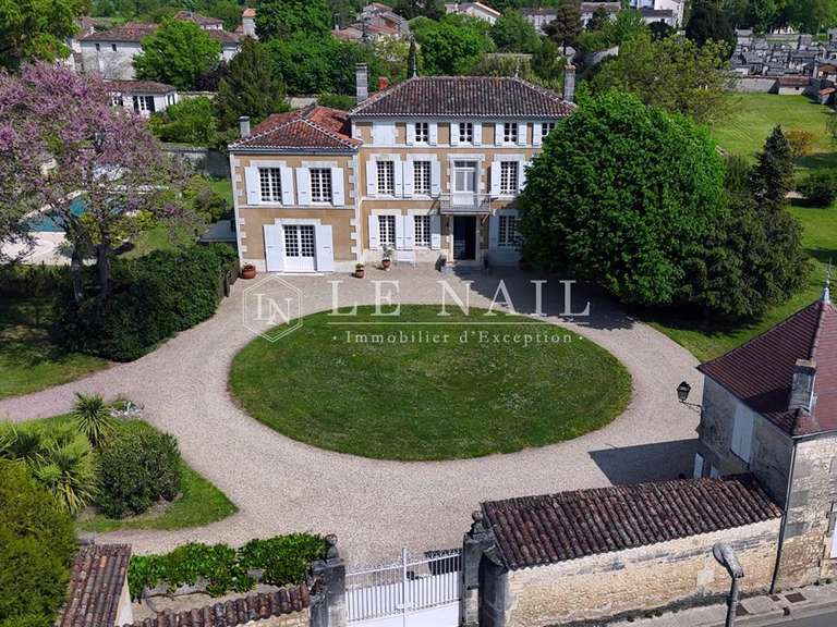 Maison Jarnac - 5 chambres - 350m²