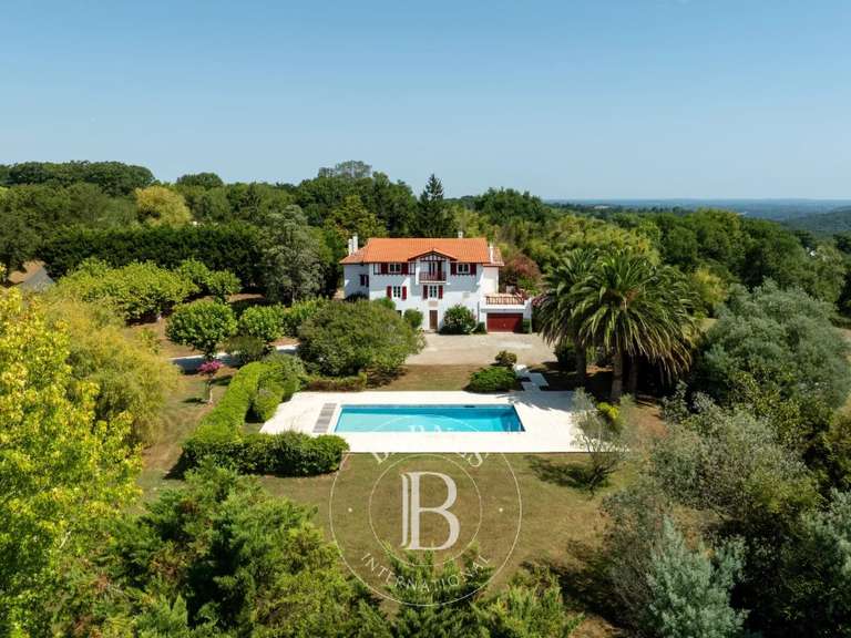 Maison Jatxou - 9 chambres - 467m²