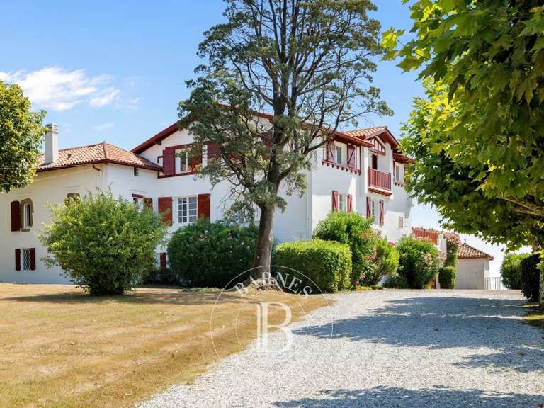 Maison Jatxou - 9 chambres - 467m²