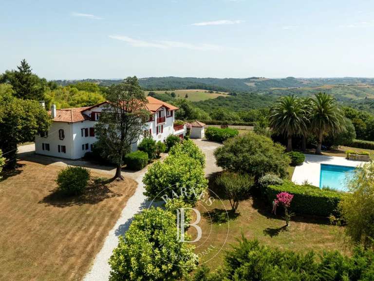 Maison Jatxou - 9 chambres - 467m²