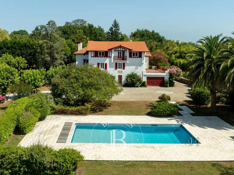 Maison Jatxou - 9 chambres - 467m²