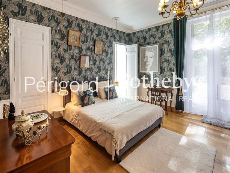 Maison Javerlhac-et-la-Chapelle-Saint-Robert - 9 chambres - 520m²