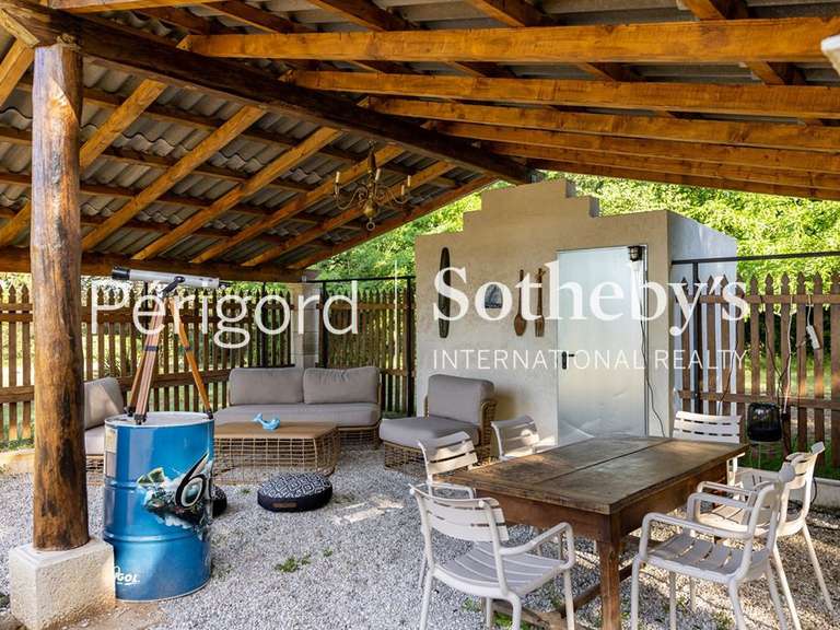 Maison Javerlhac-et-la-Chapelle-Saint-Robert - 9 chambres - 520m²