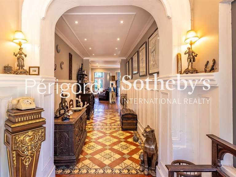 Maison Javerlhac-et-la-Chapelle-Saint-Robert - 9 chambres - 520m²