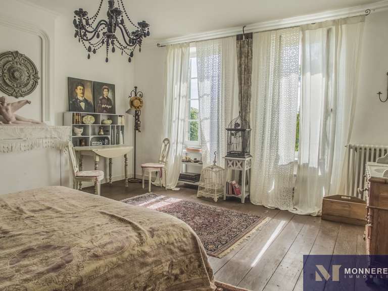 Maison Jazennes - 4 chambres - 422m²