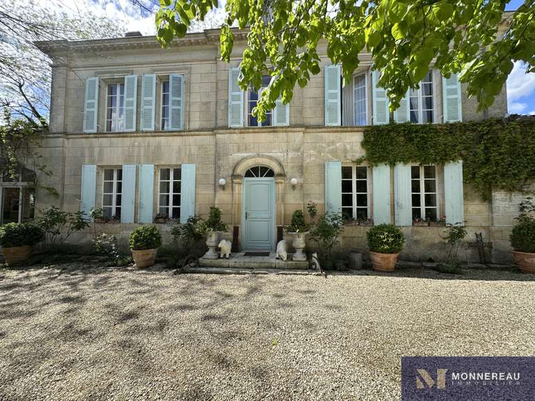 Maison Jazennes - 4 chambres - 422m²