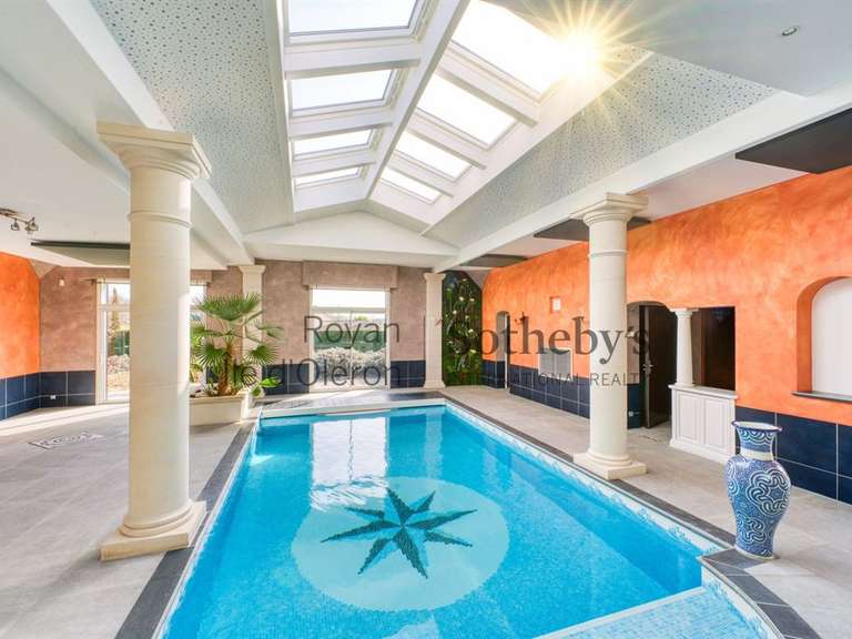 Maison Jazennes - 6 chambres - 533m²