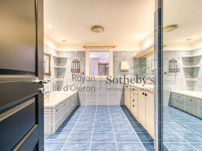 Maison Jazennes - 6 chambres - 533m²