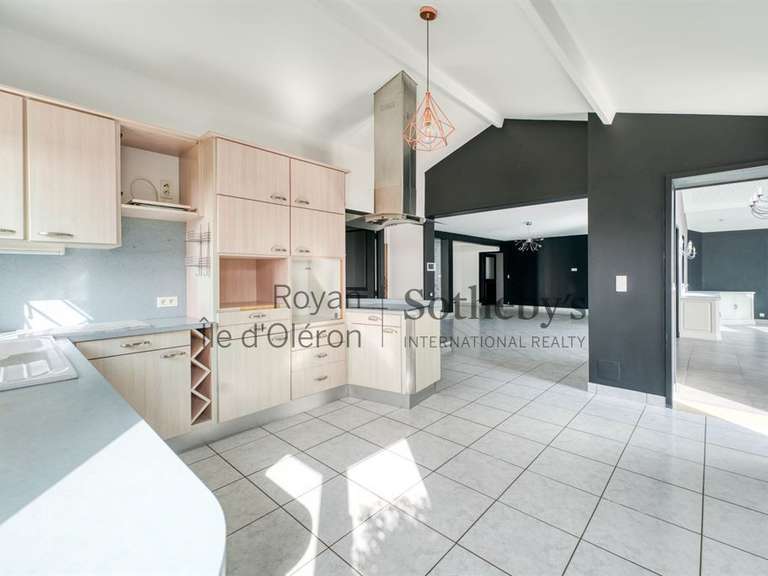 Maison Jazennes - 6 chambres - 533m²