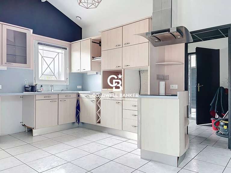 Maison Jazennes - 5 chambres - 491m²
