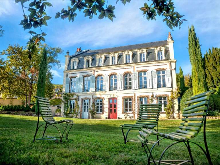 Manor Joigny - 4 bedrooms - 480m²